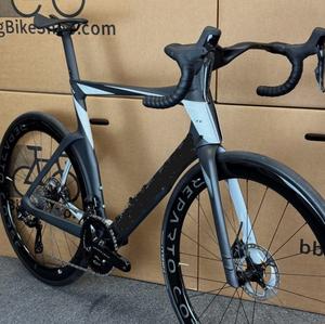 NOUVEAU Vélo de route en carbone Oltre Pro Dura-Ace Di2 R9200 - 2024 59 cm (58 cm)1 Hautes performances avec garantie de 24 mois - Product Image 1