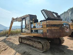 Excavadora de orugas hidráulica Caterpillar 320B usada, motor de 20 toneladas, pluma de 18 metros, origen japonés - Product Image 2