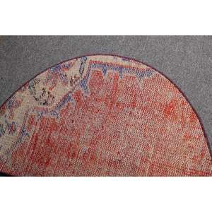 Alfombra Turca Redonda de 2.5x1.5 pies (75x45 cm), Alfombra Oriental Roja Vintage - Product Image 5