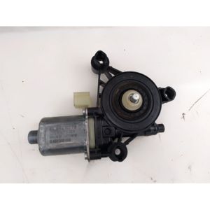 มอเตอร์ริโน อัลซาเวโตร แอนเตอร์ริโอเร เดสตรา ออดี้ เอ3 ซีรีส์ (8V1) 5Q0959801B / 0130822717 (12>18) - Product Image 1
