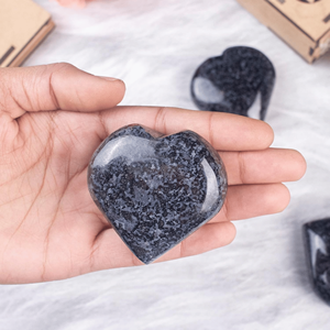 Venta al por mayor Indigo Gabbro Puffy Heart Natural Crystal Gemstone Heart Growth Harmony Reiki Stone Ideal para regalos decoración del hogar - Product Image 6