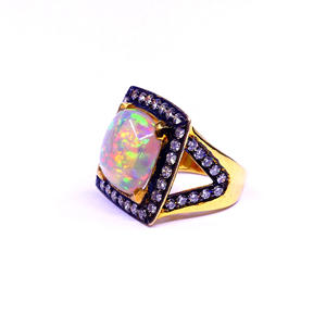 Bague unique en or 14 carats avec opale et pierres précieuses style vintage, tenue de fête tendance, bague en or avec gros diamant - Product Image 3