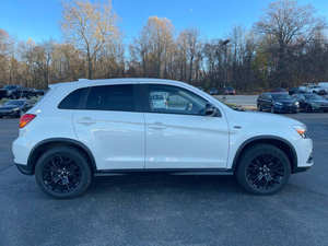 Outlander Sport ES 4dr Crossover CVT 2018 d'occasion Vente en gros pas cher Direction gauche Bon MPG MP3 DVD - Product Image 3