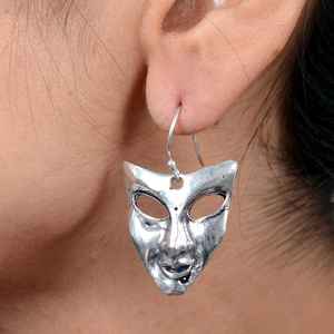 Pendientes colgantes de cara de Picasso para mujer, delicados hechos a mano, oro de 18 quilates y Plata de Ley 925 chapada con piedra principal de perla - Product Image 6