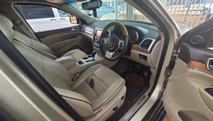 รถยนต์มือสองคุณภาพดีราคาประหยัด ปี 2011 จี๊ป แกรนด์ เชโรกี 3.6 ลิมิเต็ด พวงมาลัยขวา - Product Image 4