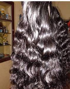 Extensions de cheveux indiens bouclés naturels bruts avec boucles douces définies Double cheveux de temple non transformés Bundles de cheveux humains Volume - Product Image 4