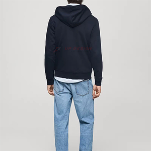 เสื้อฮู้ดซิปผู้ชายทรงปกติแบบใหม่ ผ้าฝ้าย 100% ปักโลโก้ได้ตามต้องการ เสื้อผ้าสตรีทแวร์ฤดูหนาว บริการ OEM จากปากีสถาน ขั้นต่ำในการสั่งซื้อน้อย รับผลิตตามแบบ - Product Image 3