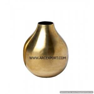 Vases à fleurs de sol en acier inoxydable au design antique, qualité supérieure, vente en gros, décoration de luxe pour la maison et les mariages, faits à la main, écologiques, style côtier - Product Image 4