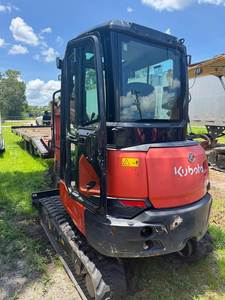 Miniexcavadora Kubota KX033-4 2022: Una Solución Potente para Excavaciones Compactas - Product Image 4