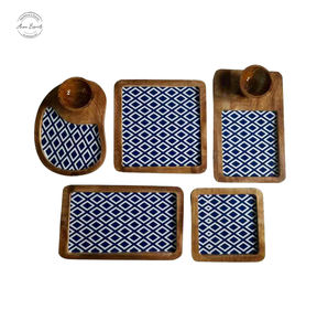 Fábrica al por mayor de madera de haya plato de Aperitivos en forma de ardilla bandeja para servir con compartimento para servir platos y aperitivos - Product Image 3