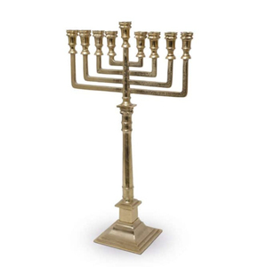 Portavelas de diseño antiguo Seven Branch Silver Menorah Candelabro Portavelas de metal para decoración del hogar y decoración religiosa - Product Image 5