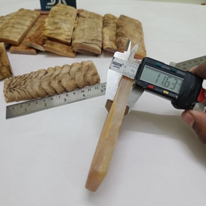 Elegantes placas de escala de cuerno de carnero y cuerno de oveja para mangos de cuchillos hechos a mano, con artesanía superior y patrones únicos - Product Image 4