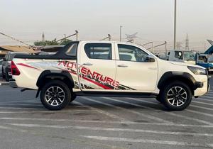 Toyota Hilux GL Adventure 2022 Usada, Modificada, Volante a la Izquierda - Product Image 3