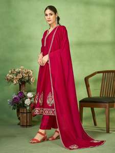 Lo último en seda romana pesada con trabajo de bordado Kurti con pantalón con trabajo de bordado de organza pesado Dupatta - Product Image 4