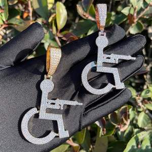 Collier pendentif pour homme, style hip-hop, luxe, plaqué or 14 carats, argent sterling, serti de moissanite incolore, design de rappeur, tireur en fauteuil roulant - Product Image 3