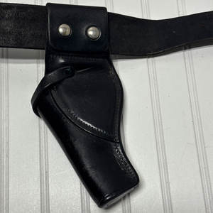 Ceinture tactique en cuir véritable pour hommes avec boucle solide et coupe flexible conçue pour un confort tout au long de la journée - Product Image 6