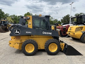 Asequible usado Johnn Deeree 324G Compare Wheel Skid Steers Loader para la venta - Product Image 2