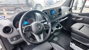 Mercedes-Benz Sprinter 3500XD 2022 en Perfectas Condiciones - Product Image 3