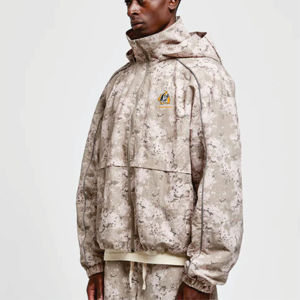 Chubasquero-Camuflaje, repelente al agua y al viento con dobladillo ajustable, capucha desmontable y ajuste recortado cuadrado - Product Image 4