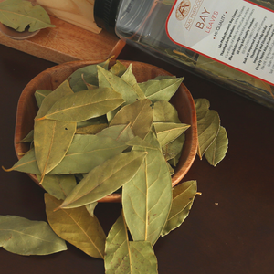 Hoja de laurel natural seca, ingrediente para procesamiento de alimentos, restaurantes y producción de salsas - Product Image 1
