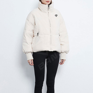 Venta al por mayor de fabricantes profesionales invierno cálido señoras Puffer chaqueta transpirable manga larga impermeable con técnicas impresas - Product Image 1