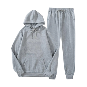 Conjunto Deportivo de Sudadera con Capucha y Pantalones Jogger para Hombre, Color Gris Claro, Lavado Ácido, Felpa Suave, Estilo Urbano Minimalista, Ropa de Invierno - Product Image 1