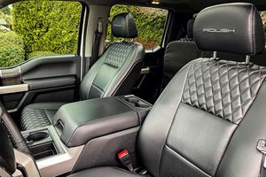 Ford F-250 Super Duty Lariat Royale 4x4 RHD LHD d'occasion 2021 - Product Image 3