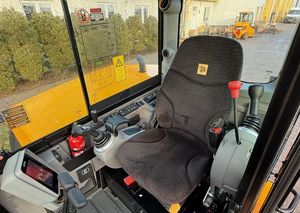 รถขุดตีนตะขาบขนาดเล็ก JCBs 86C-2 รุ่นปี 2025 จัดส่งฟรี เครื่องยนต์ยี่ห้อ Changchai Eaton กระบอกไฮดรอลิก Shimadzu มอเตอร์ - Product Image 6