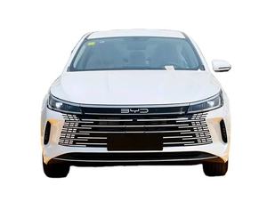 Sedán Híbrido Enchufable de 55 KM de Autonomía, Eficiente en Consumo de Combustible, Tipo DM I, Modelo 2025, Transmisión Automática, Asientos de Cuero, en Venta en Buenas Condiciones - Product Image 3