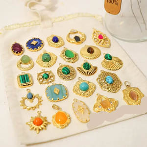 Pendentif vintage à fermoir, mélange de pierres, laiton, 10 à 15 mm, prix de gros et MANGALMAY CORPORATION - Product Image 2