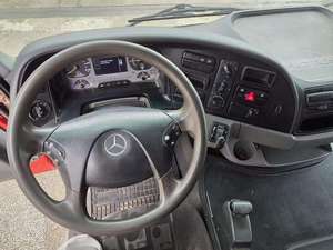 รถตู้ไฮเอซสำหรับงานหนัก ปี 2023 มาตรฐานยูโร 4 ใช้แก๊ส/น้ำมันเบนซิน ขนาด 6.1-8 ลิตร 250-300 แรงม้า เกียร์อัตโนมัติ ระบบขับเคลื่อน 8x4 สำหรับการเดินทางทางไกล - Product Image 3