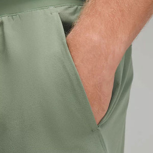 Pantalones cortos de cintura media para hombre de diseño personalizado servicio OEM al por mayor nueva llegada 100% algodón estilo callejero patrón sólido transpirable - Product Image 5