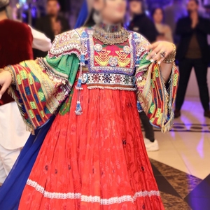 Robe de fête et de mariage afghan en velours afghan fait à la main traditionnel brodé pour femmes robe tribale taille personnalisée robes pour femmes à vendre 129 - Product Image 5