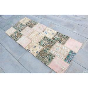 พรมวินเทจตุรกี ขนาด 2.5x5.7 ฟุต พรมขนสัตว์ลายดอกไม้สีชมพู - Product Image 2