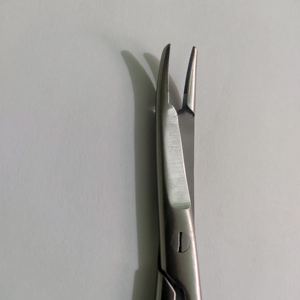 Pinzas Gillies de acero inoxidable de 6 "de la mejor calidad, portaagujas manuales con pinzas de TV de borde dentado - Product Image 6