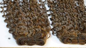 100% Perruques de cheveux humains brésiliens bouclés bio lace closure frontal disponible en grande quantité au meilleur vente offre 2023 - Product Image 6