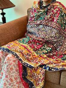 ผ้าคลุมไหล่กำมะหยี่สำหรับผู้หญิง งานปักกระจก ลายฉลุ ขอบงานปักคุณภาพสูง อเนกประสงค์ ระบายอากาศได้ดี ราคาสุดคุ้ม - Product Image 3