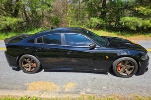Dodge Charger SRT Hellcat V8 Sedán Automático de 8 Velocidades, Superventas del 2018 - Product Image 3