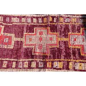2.7x10.2 ft Rug, Vintage Herki Rug, Turkish <b>Red</b> <b>Wool</b> Bordered Rug - Product Image 4