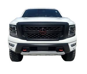 Big White 2025 Essence Atmosphérique PRO-4X Double Cabine 4x4 (Occasion Excellent État) Démarrage à Distance Remorquage - Product Image 1