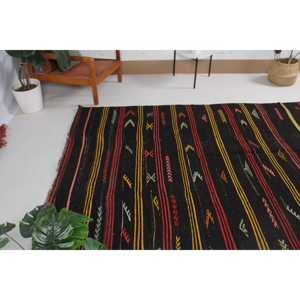 Grand tapis vintage 5,6x8,4 pi (170x257 cm), tapis persan turc Kilim noir - Product Image 4