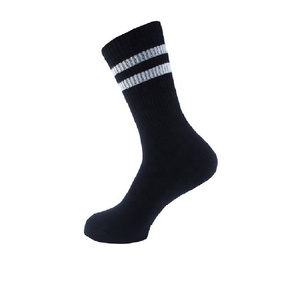 Vente en gros de chaussettes invisibles à motif unisexe pour hommes chaussettes en coton antidérapantes pour bébé en nylon respirant chaussures de football de qualité supérieure - Product Image 3
