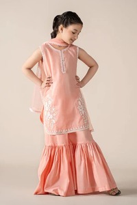 Lehenga Choli formal de lujo pakistaní para niños y niñas con diseño elegante de trabajo con purpurina para fiestas Eid y eventos especiales - Product Image 6