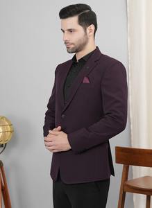 Abrigo Formal Morado de Lujo y Calidad Premium para Hombres, Ideal para Eventos de Moda y Ocasiones Especiales, Disponible para Exportación - Product Image 3