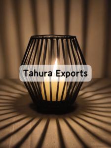 Bougeoirs en fil métallique avec inserts en verre pour brûler en toute sécurité des motifs de Noël élégants Tailles de couleurs personnalisables pour la décoration intérieure - Product Image 2