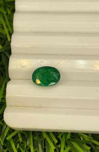 พลอยมรกตธรรมชาติทรงรีจากราชสถาน 8.80x6.40 มม. 1.30 กะรัต สำหรับทำเครื่องประดับ - Product Image 2