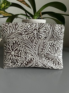 Bolso bandolera para mujer de alta calidad, accesorios diarios de cuero de gran capacidad con estilo minimalista con decoración de cadenas portátiles - Product Image 5