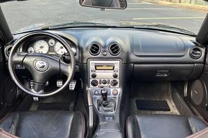 Mazda MX-5 Miata 2004 - Product Image 5