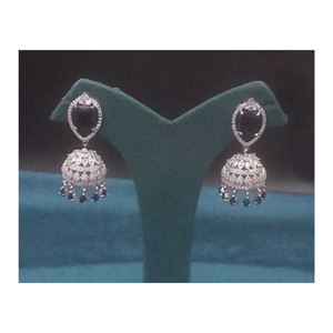 ต่างหูทองเหลืองประดับเพชรแบบอเมริกันที่สง่างามชุดเครื่องประดับอินเทรนด์สุดหรูสำหรับผู้หญิงสำหรับงานแต่งงานหรืองานเลี้ยงทางการ - Product Image 1