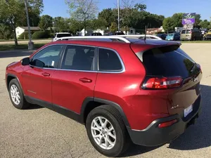 2017 Jeep Cherokee Latitude - Product Image 5